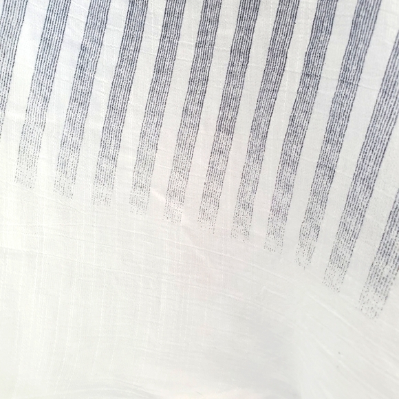 Zac & Rachel Women's Blouse 2X White & Blue Striped fade - Picture 4 of 5